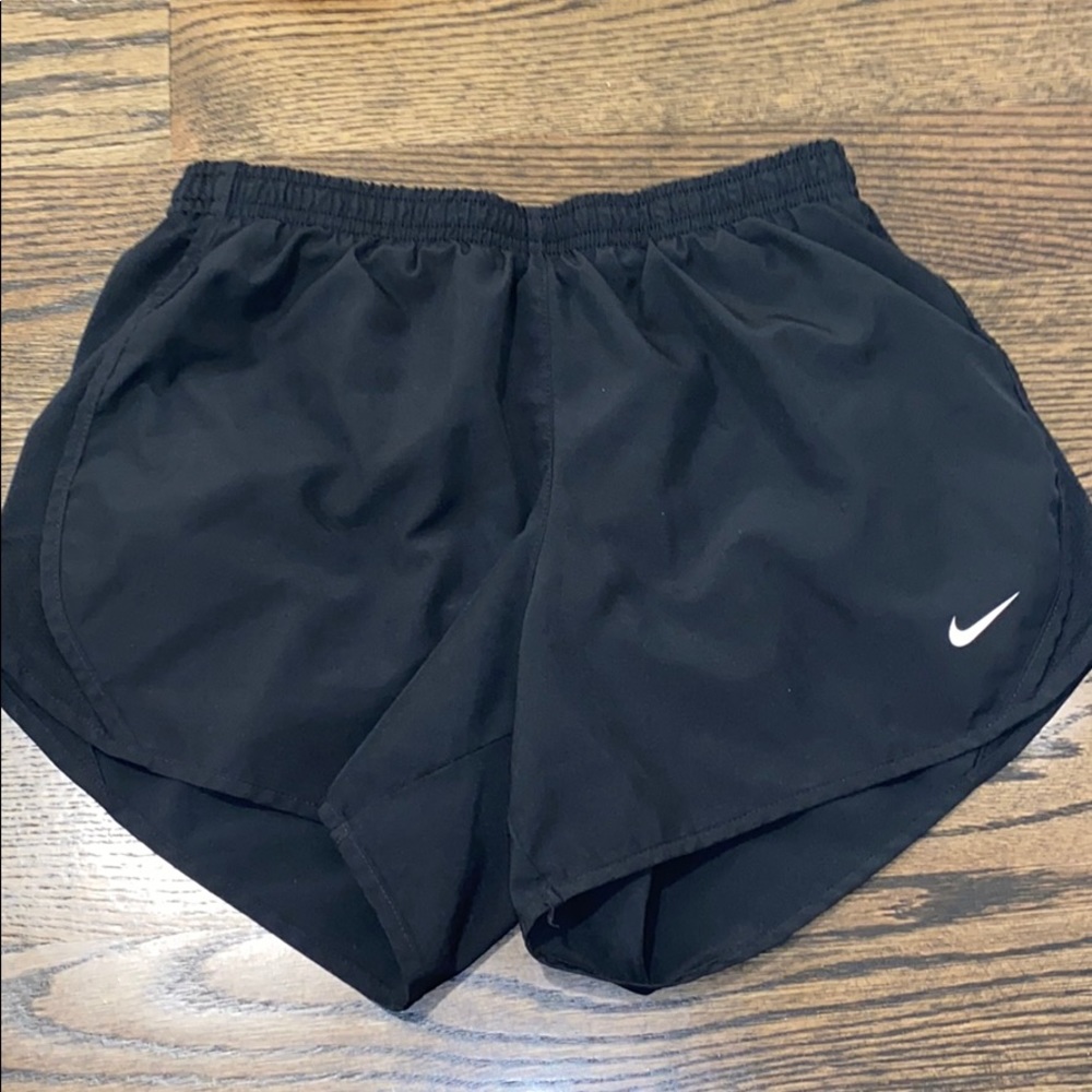 Black Nike shorts